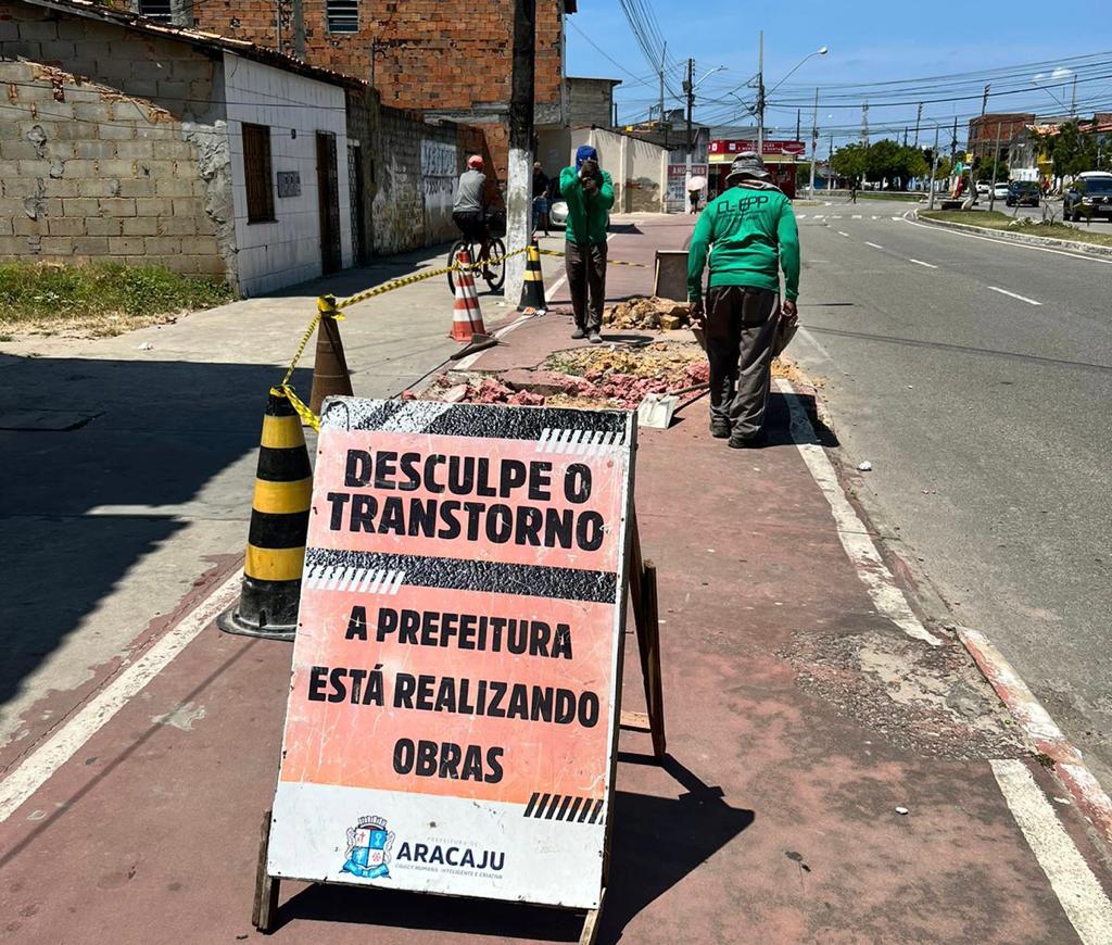 Prefeitura realiza manutenção da ciclovia da avenida Tancredo Campos - SMTT Aracaju